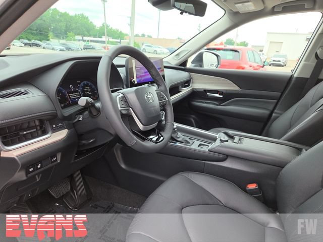New 2026 Toyota Grand Highlander AWD image 24