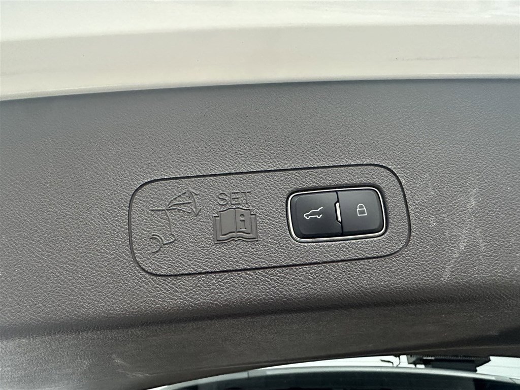 Used 2022 Lincoln Aviator Reserve w/ Equipment Group 201A image 15