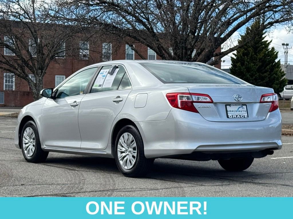 Used 2012 Toyota Camry LE image 7