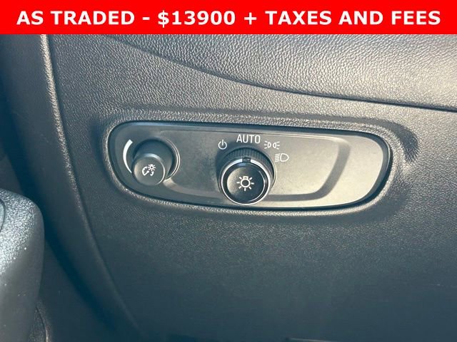 Used 2020 Chevrolet Equinox LS FWD image 19