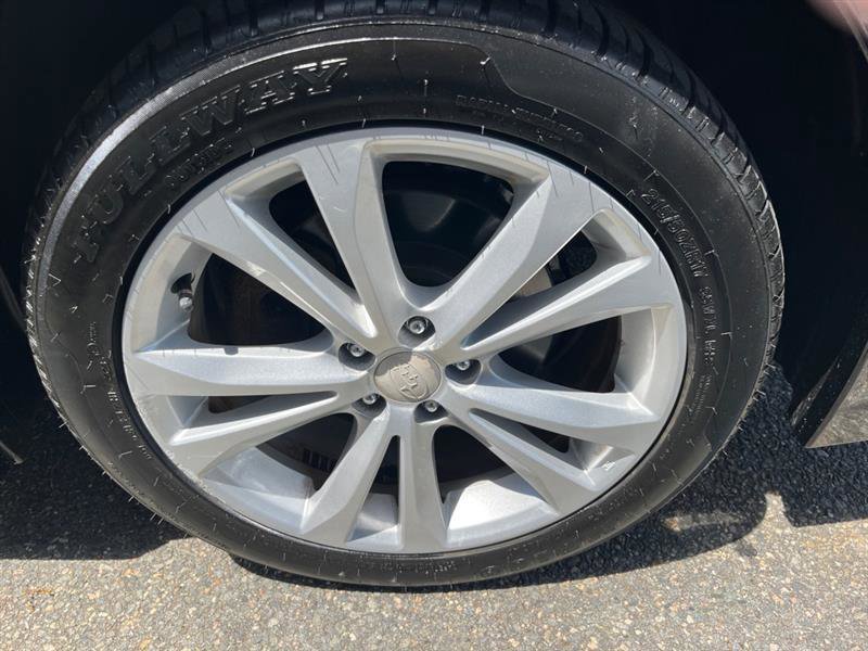 Used 2014 Subaru Legacy 2.5i w/ Alloy Wheel Package AWD/4WD image 9