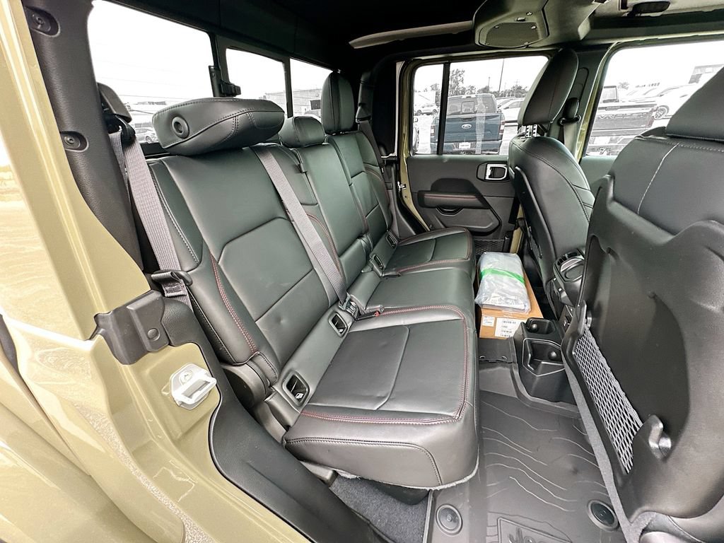 New 2026 Jeep Gladiator Rubicon AWD/4WD image 36