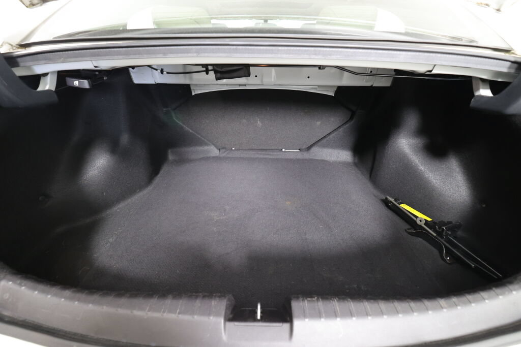 Used 2018 Acura ILX w/ Special Edition Package FWD image 18