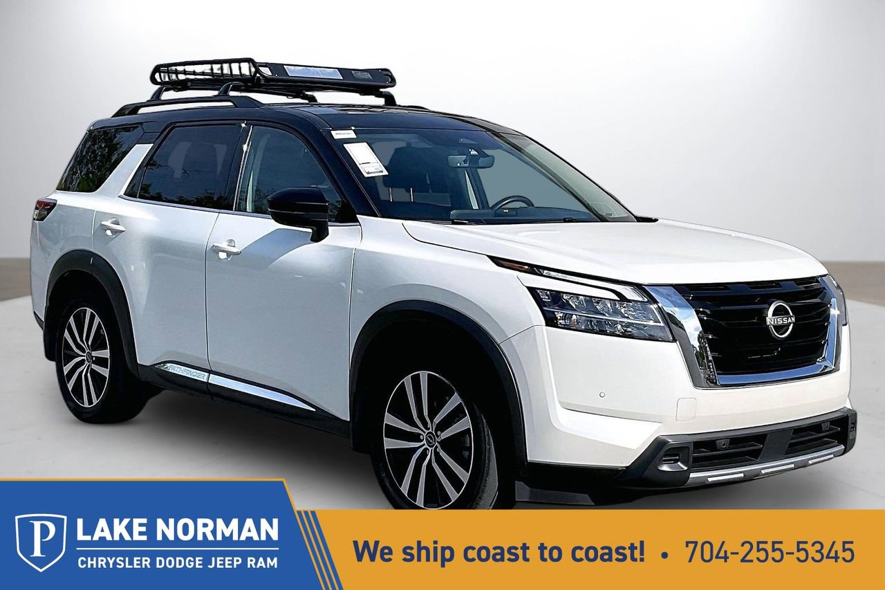 Used 2023 Nissan Pathfinder Platinum image 1