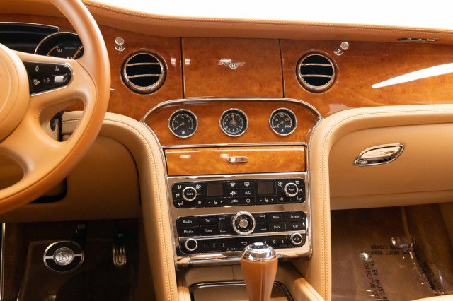 Used 2012 Bentley Mulsanne image 16