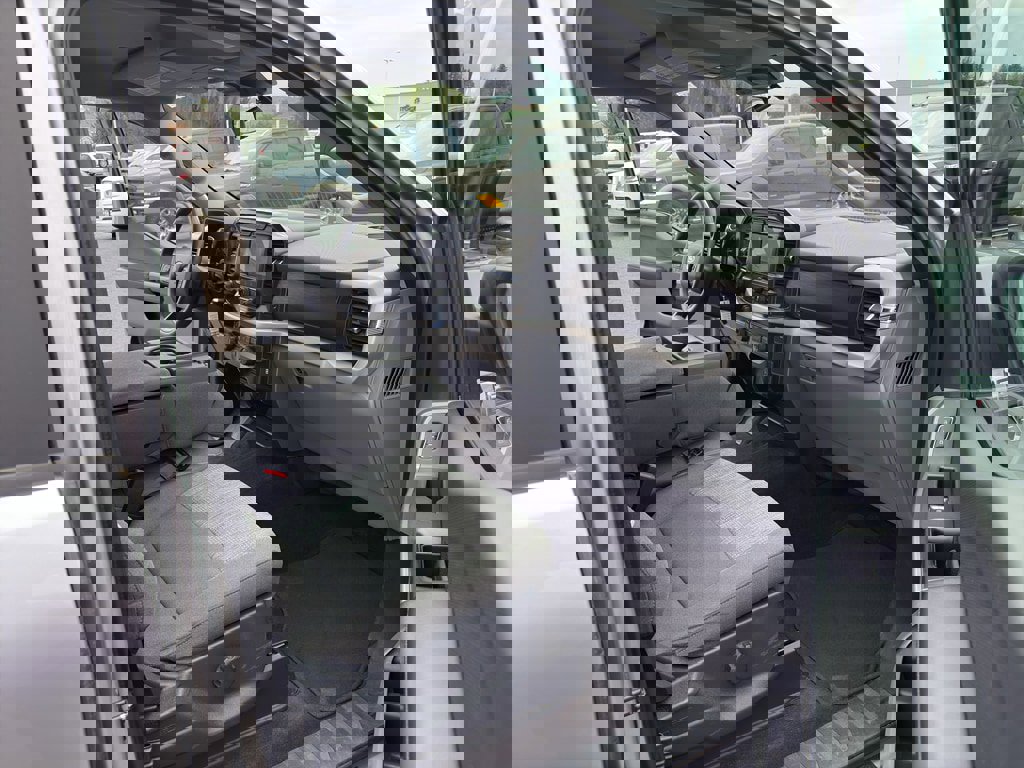 Used 2023 Ford F150 XLT w/ Trailer Tow Package image 23