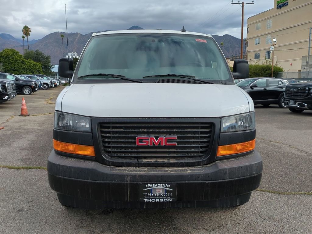 New 2025 GMC Savana 2500 w/ Driver Convenience Package RWD image 31