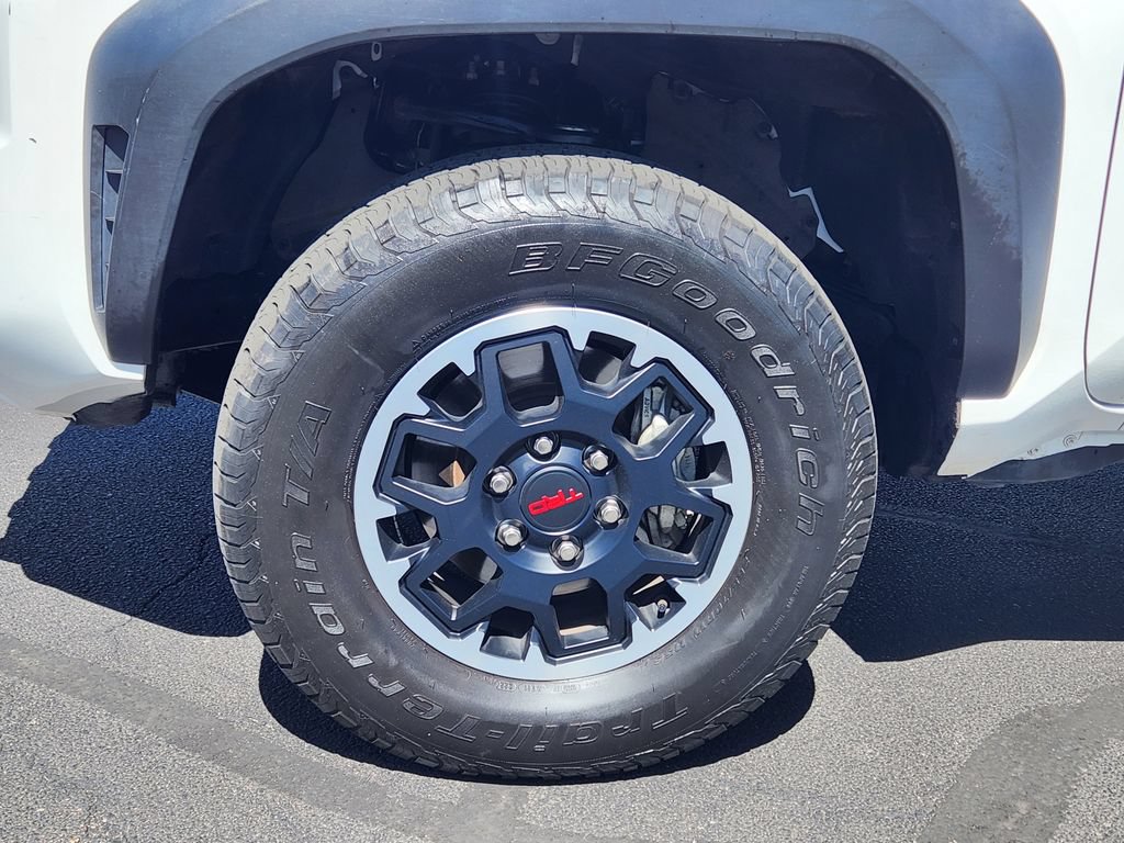 Used 2024 Toyota Tacoma TRD Off-Road AWD/4WD image 12