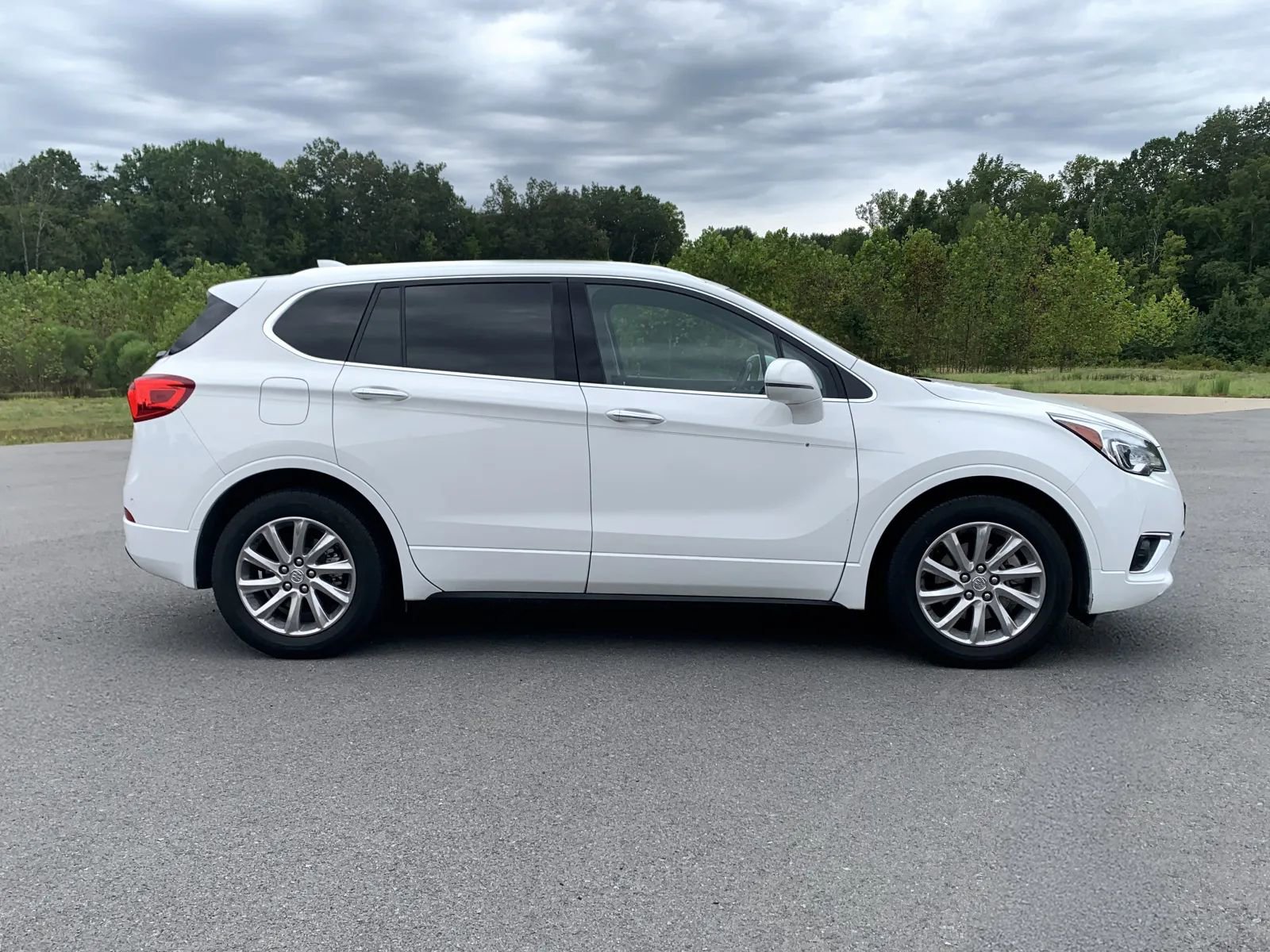Used 2019 Buick Envision Essence image 8