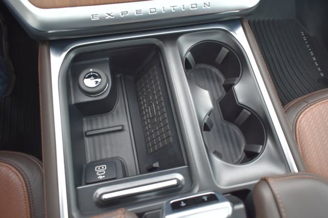 Used 2025 Ford Expedition King Ranch AWD/4WD image 33