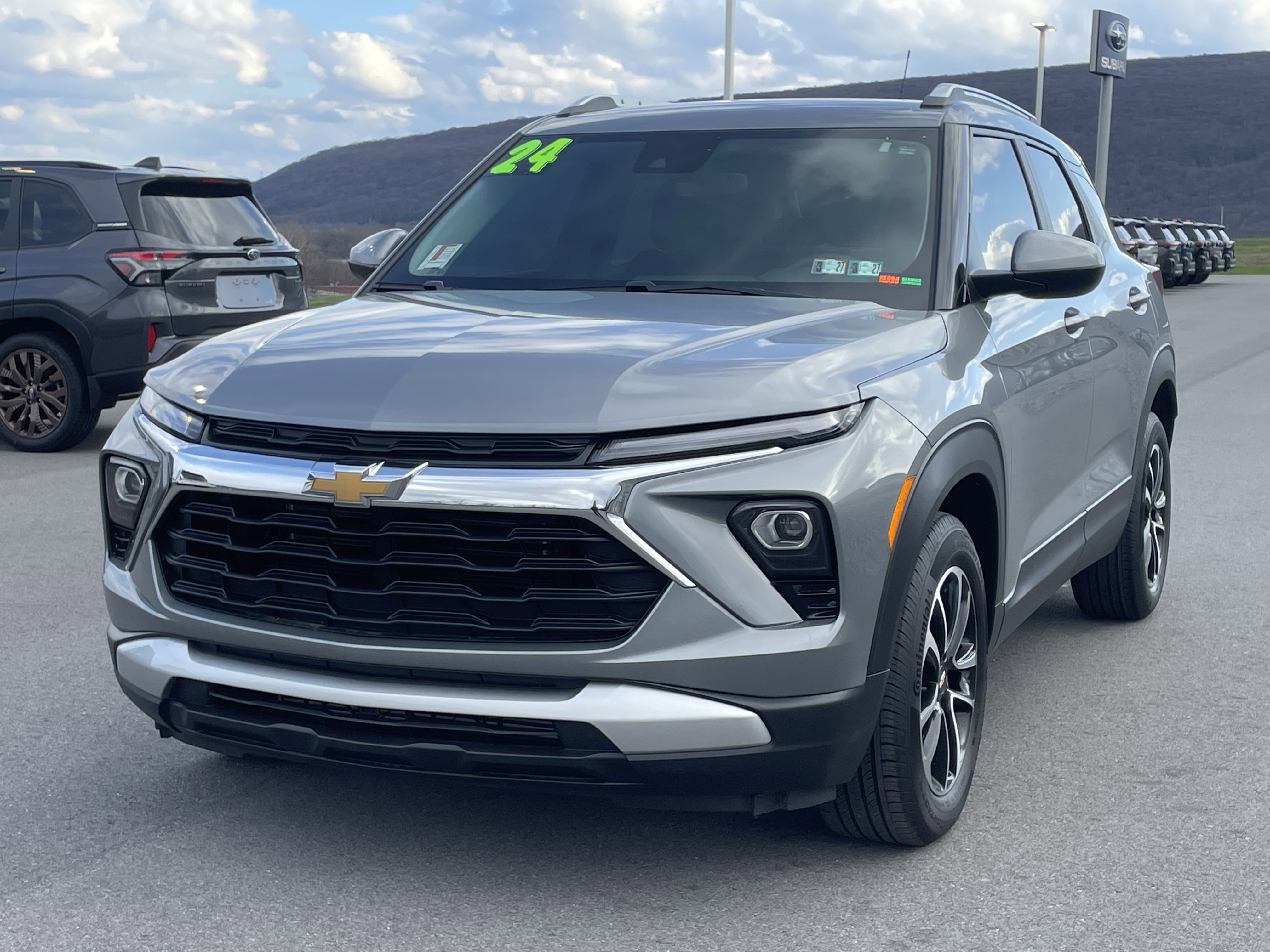 Used 2024 Chevrolet TrailBlazer LT w/ Driver Confidence Package image 8