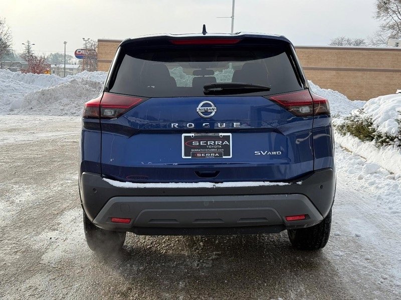 Used 2021 Nissan Rogue SV image 4