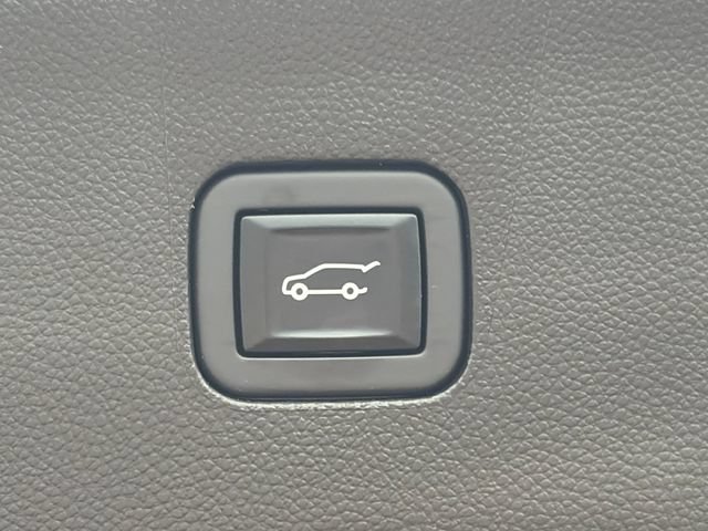 Used 2023 Buick Enclave Premium w/ Experience Buick Package AWD/4WD image 45
