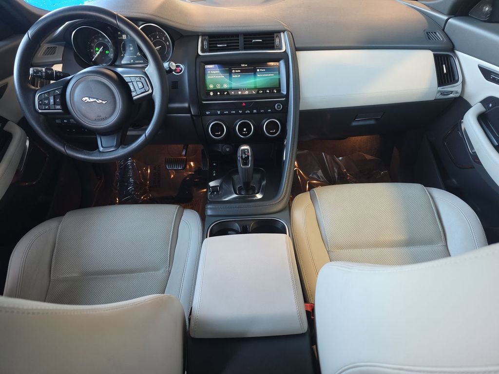 Used 2020 Jaguar E-PACE SE image 21