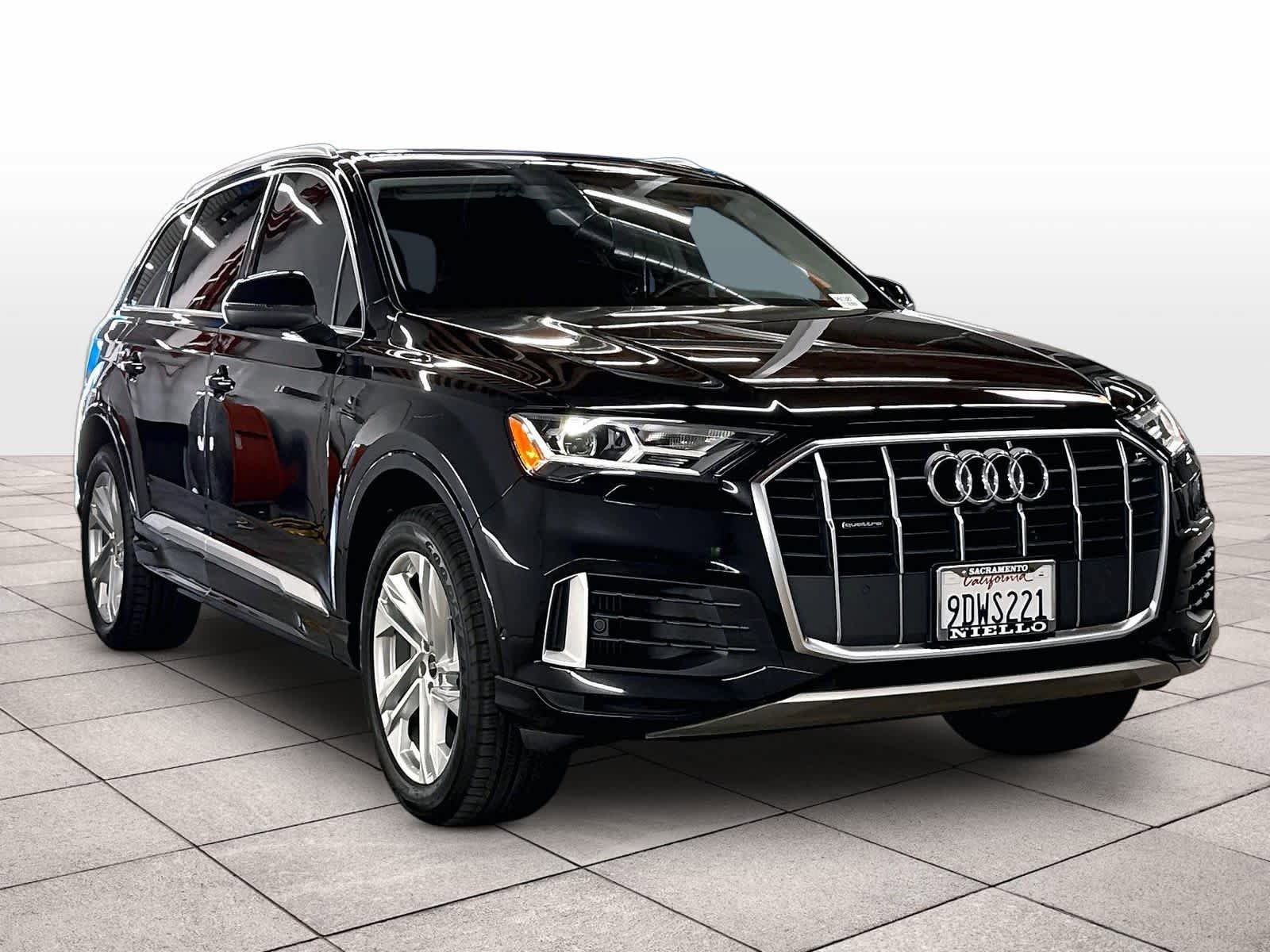 Used 2022 Audi Q7 3.0T Premium w/ Convenience Package AWD/4WD image 2