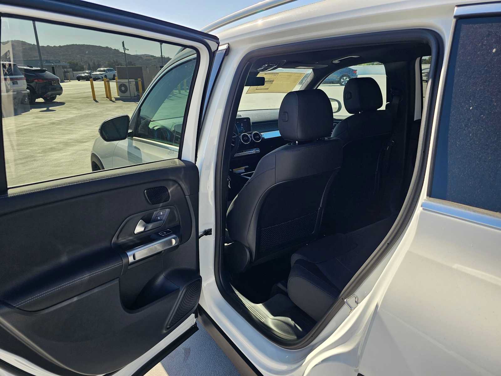 New 2026 Mercedes-Benz GLB 250 image 15