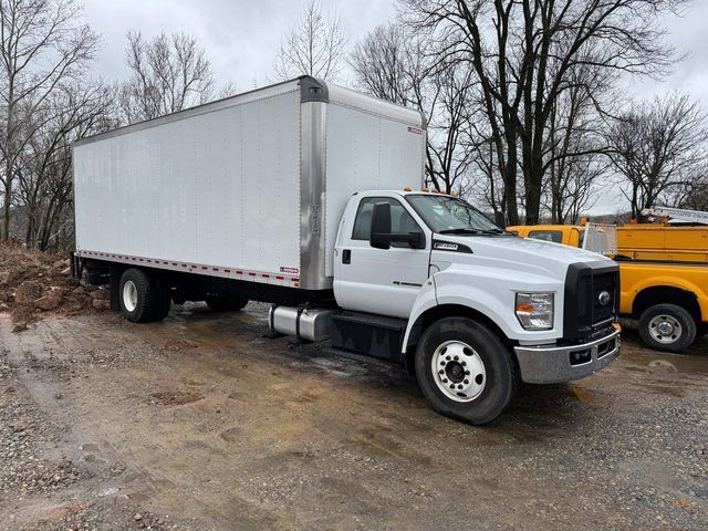 Used 2021 Ford F650 2WD Regular Cab Super Duty image 7