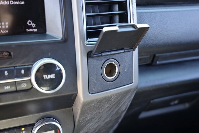 Used 2019 Ford Expedition XLT image 24