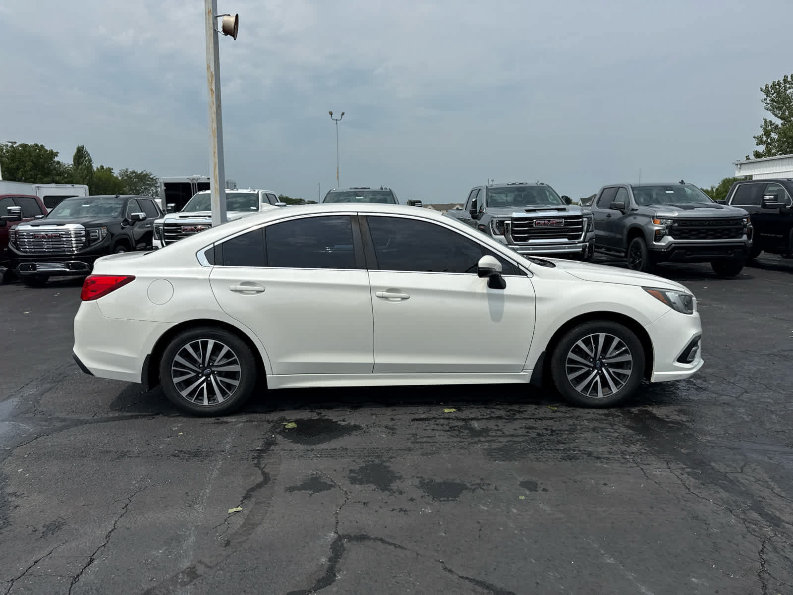 Used 2019 Subaru Legacy 2.5i Premium AWD/4WD image 6