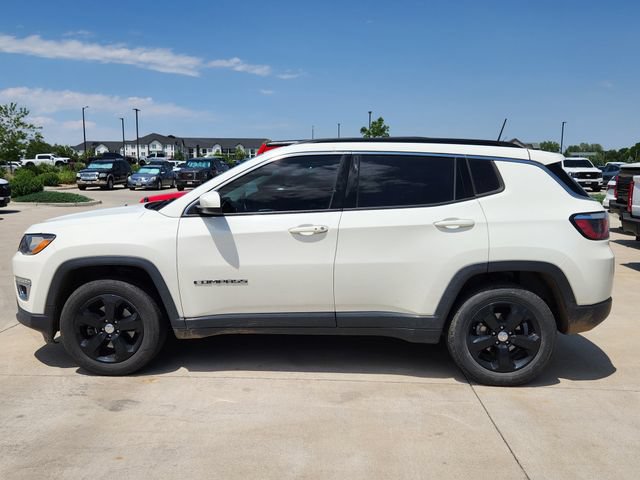 Used 2018 Jeep Compass Latitude w/ Popular Equipment Group AWD/4WD image 2