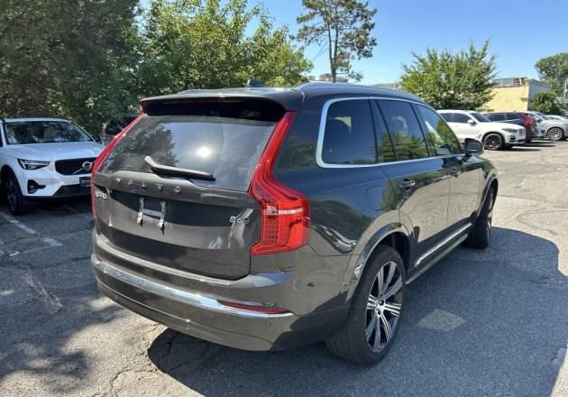 Used 2023 Volvo XC90 B6 Ultimate AWD/4WD image 4