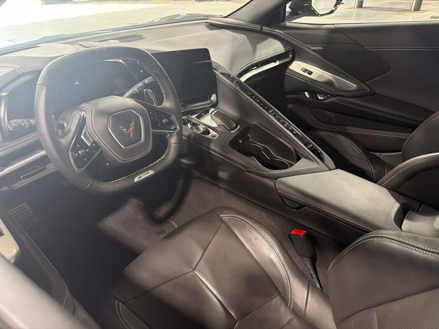 Used 2025 Chevrolet Corvette Z06 RWD image 14