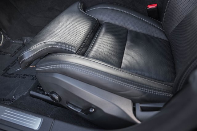 Used 2020 Volvo S90 T6 Inscription image 33