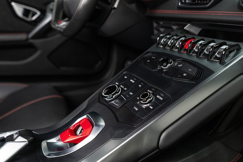 Used 2016 Lamborghini Huracan LP 580-2 RWD image 58