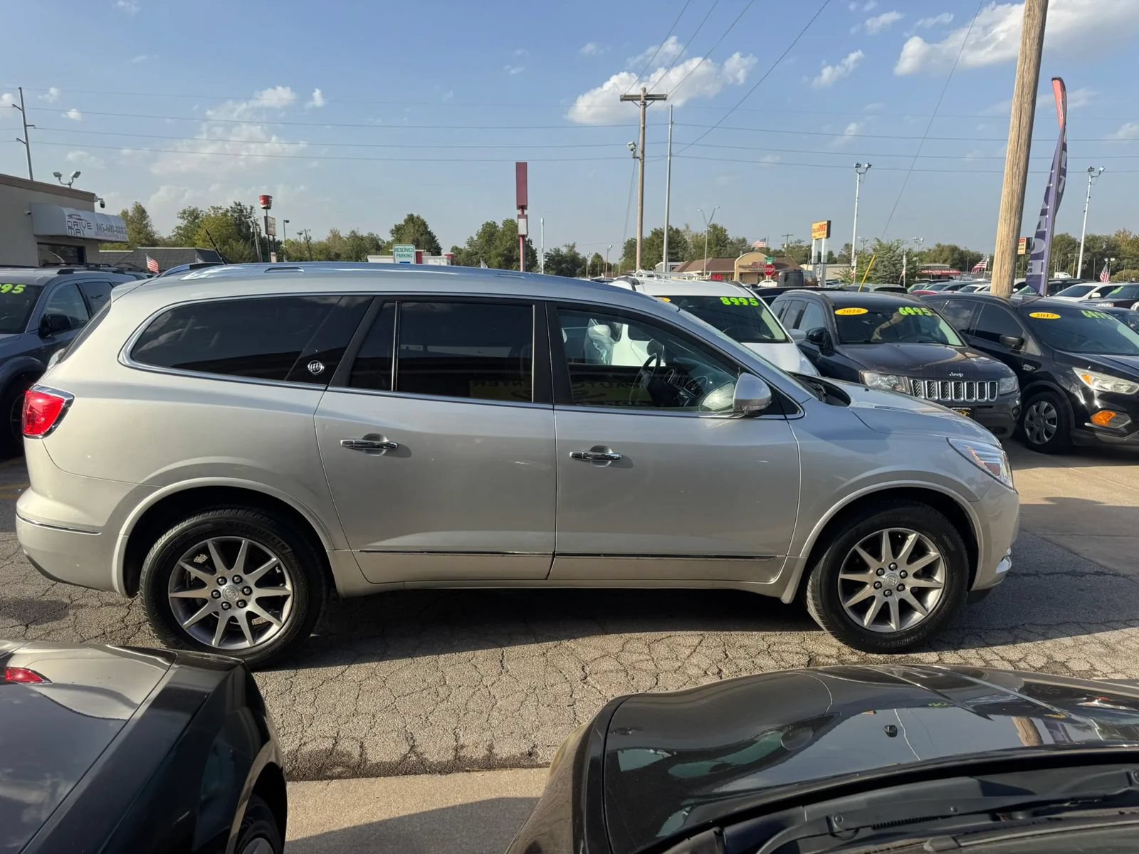 Used 2015 Buick Enclave Leather w/ Trailering Package FWD image 5