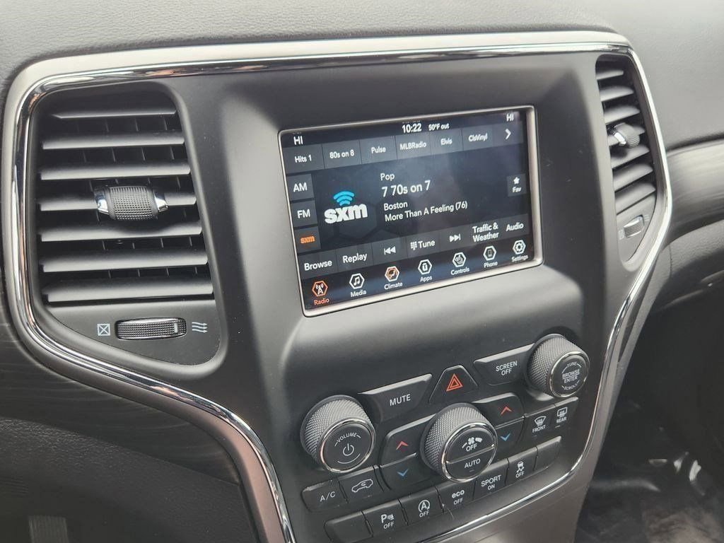 Used 2021 Jeep Grand Cherokee Laredo image 7