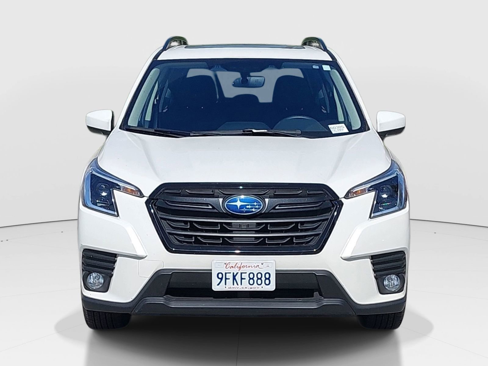 Certified 2023 Subaru Forester Premium AWD/4WD image 2