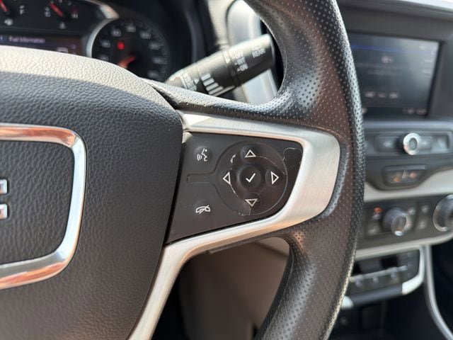 Used 2022 GMC Terrain SLE w/ Driver Convenience Package FWD image 30