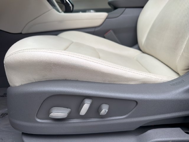 Used 2021 Cadillac XT5 Premium Luxury AWD/4WD image 13