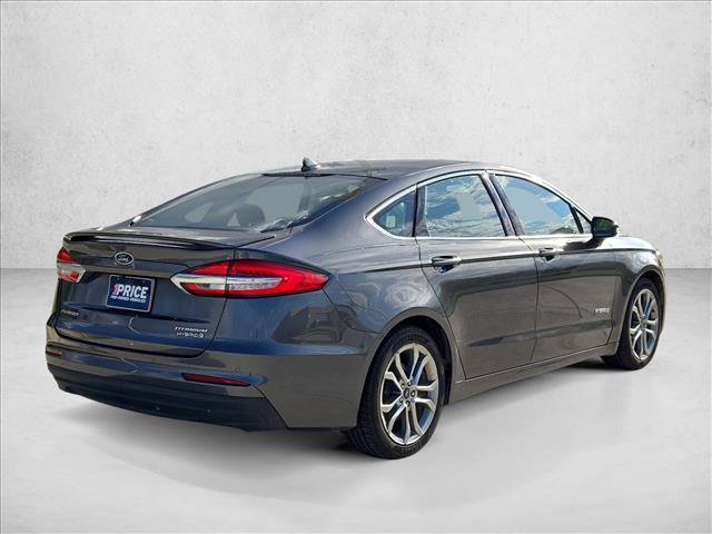 Used 2019 Ford Fusion Titanium FWD image 5