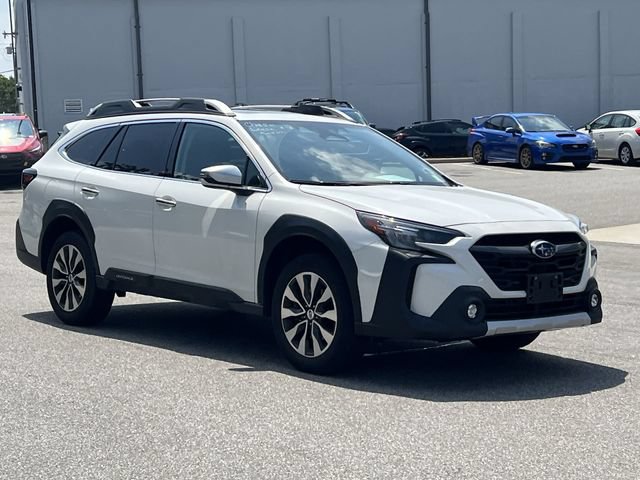 Used 2023 Subaru Outback Touring XT AWD/4WD image 16