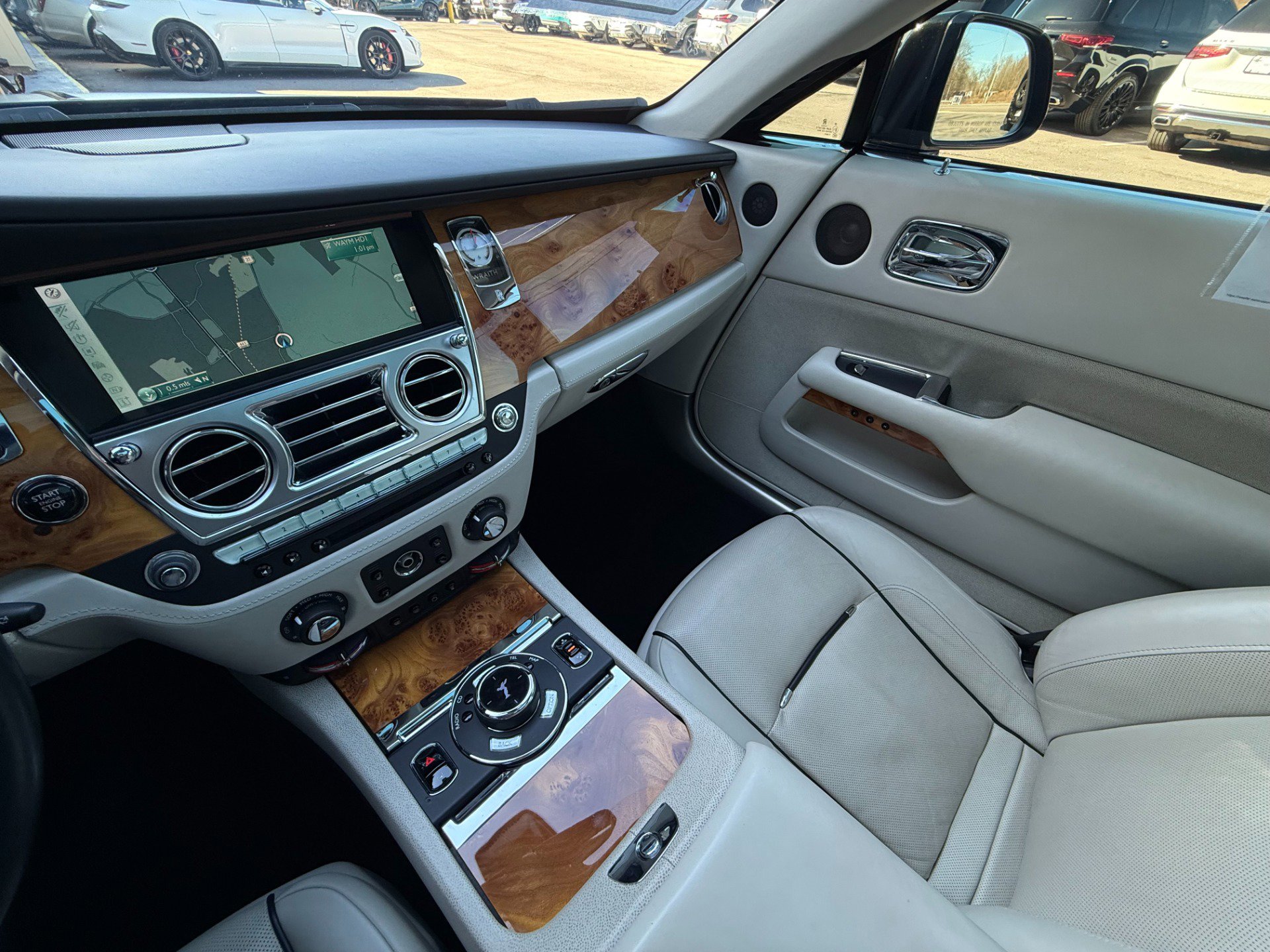 Used 2014 Rolls-Royce Wraith image 28