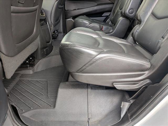 Used 2019 Cadillac Escalade Premium Luxury image 19