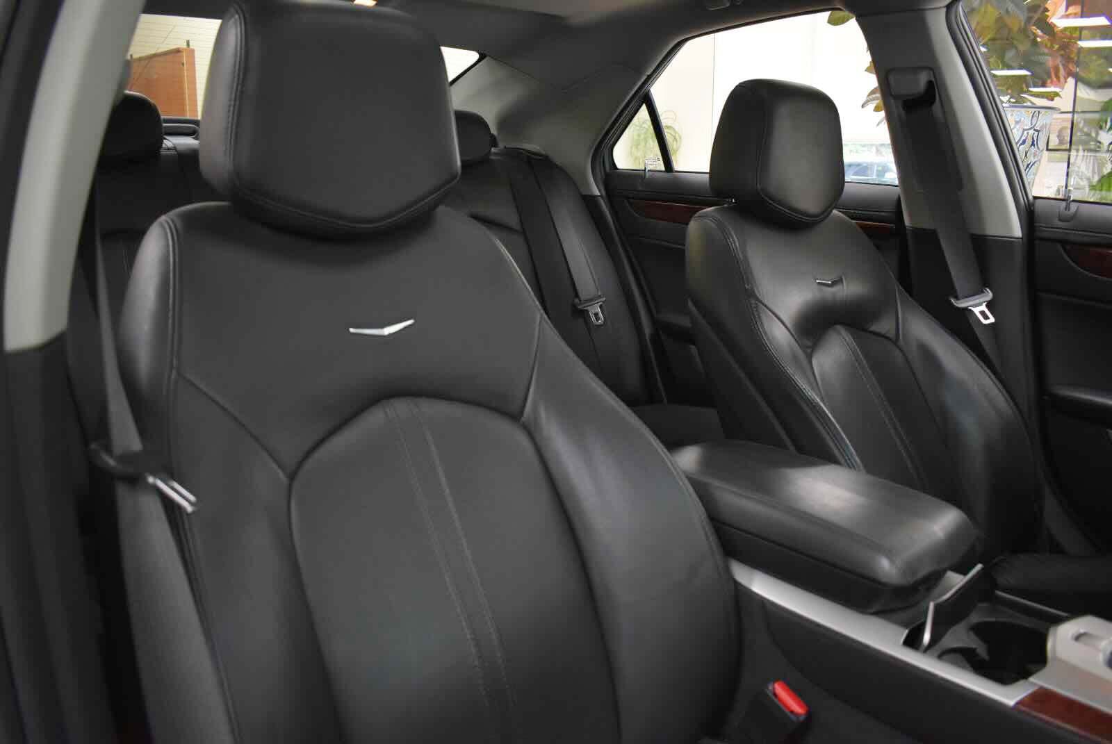 Used 2010 Cadillac CTS Luxury AWD/4WD image 44
