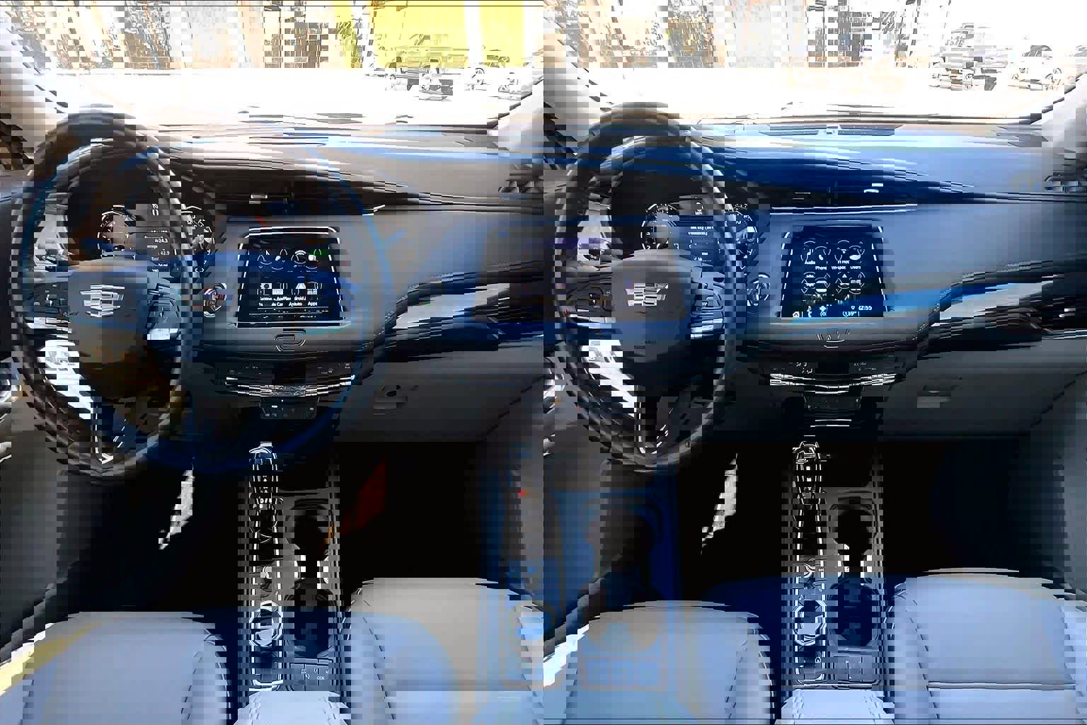 Used 2023 Cadillac XT4 Luxury w/ Cold Weather Package image 16