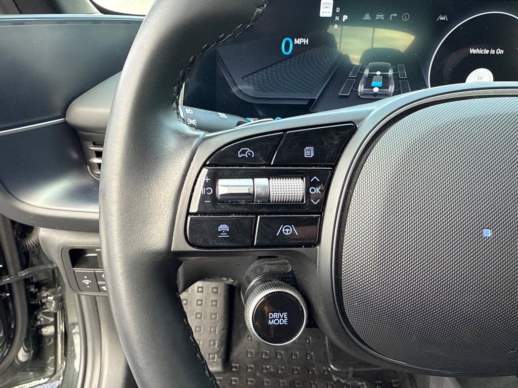 Used 2023 Hyundai Ioniq 6 SEL image 27