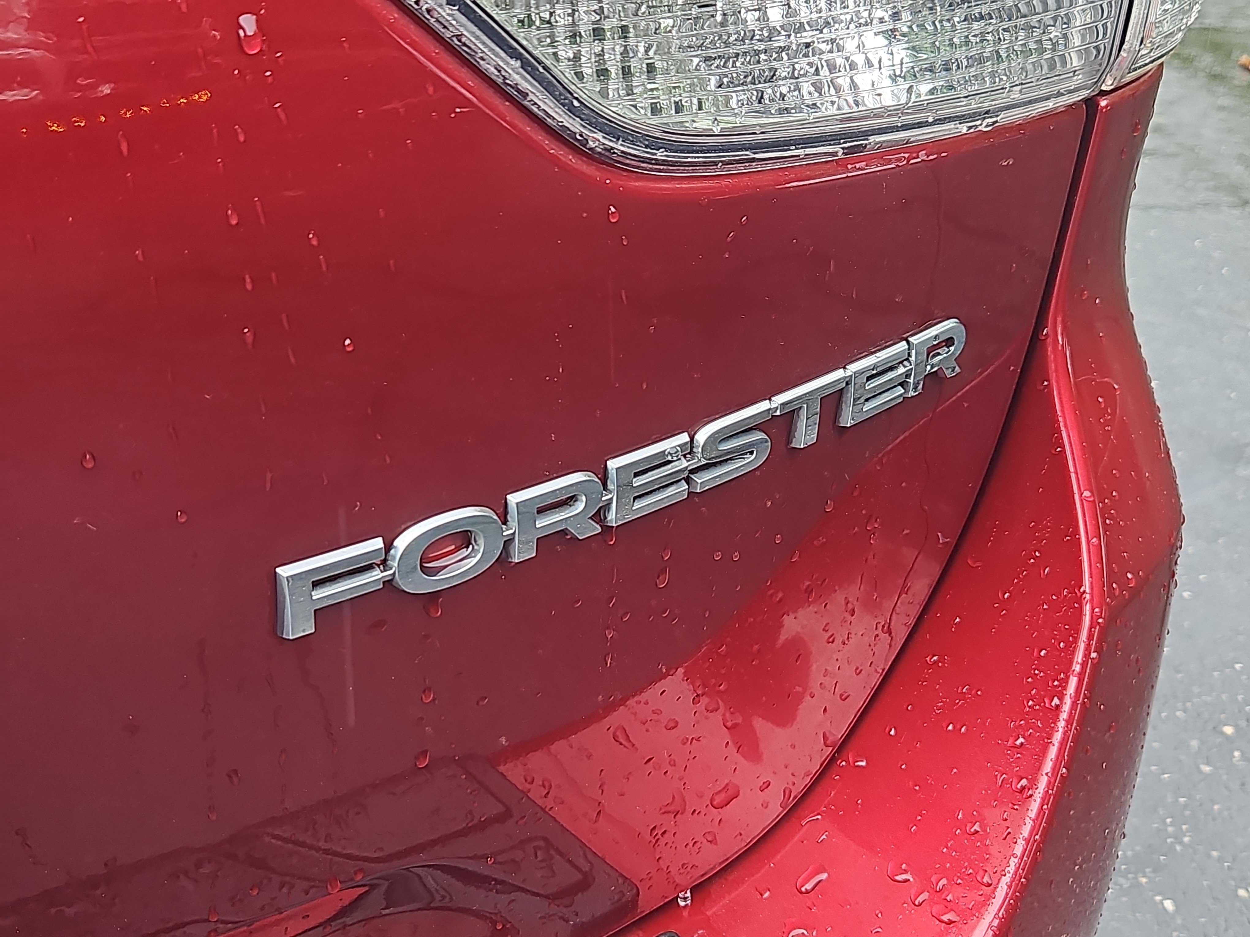 Used 2020 Subaru Forester Limited AWD/4WD image 5