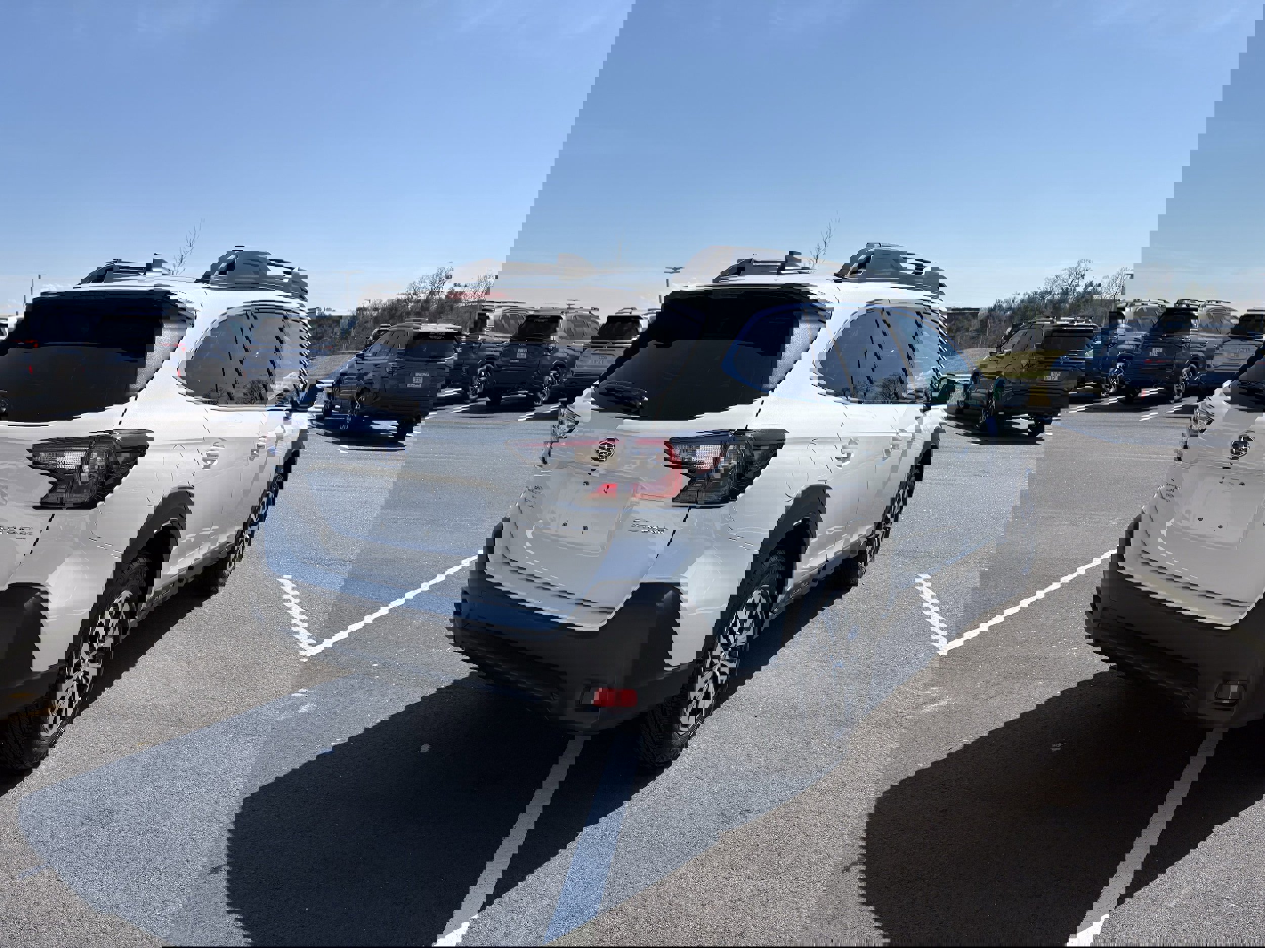 Certified 2025 Subaru Outback Premium image 9