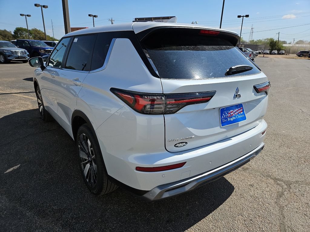 New 2026 Mitsubishi Outlander SE FWD image 9