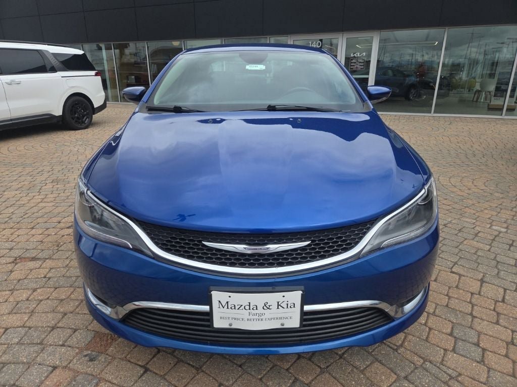 Used 2016 Chrysler 200 Limited w/ Convenience Group FWD image 2