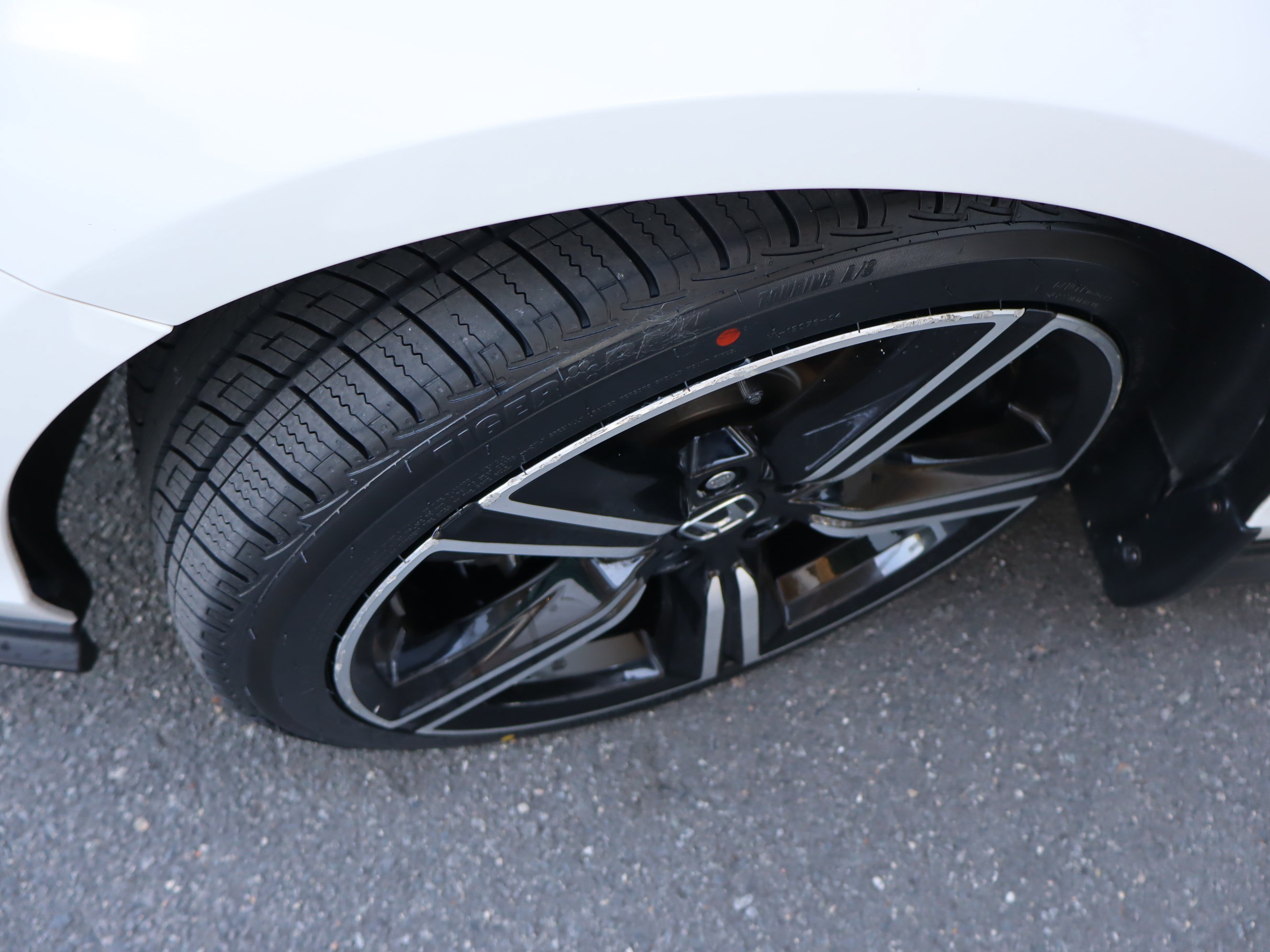 Used 2023 Honda Accord Sport image 40