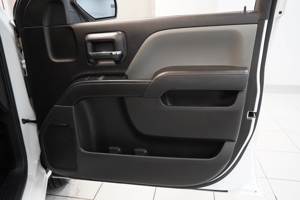 Used 2018 GMC Sierra 1500 4x4 Crew Cab w/ Sierra Convenience Package image 29