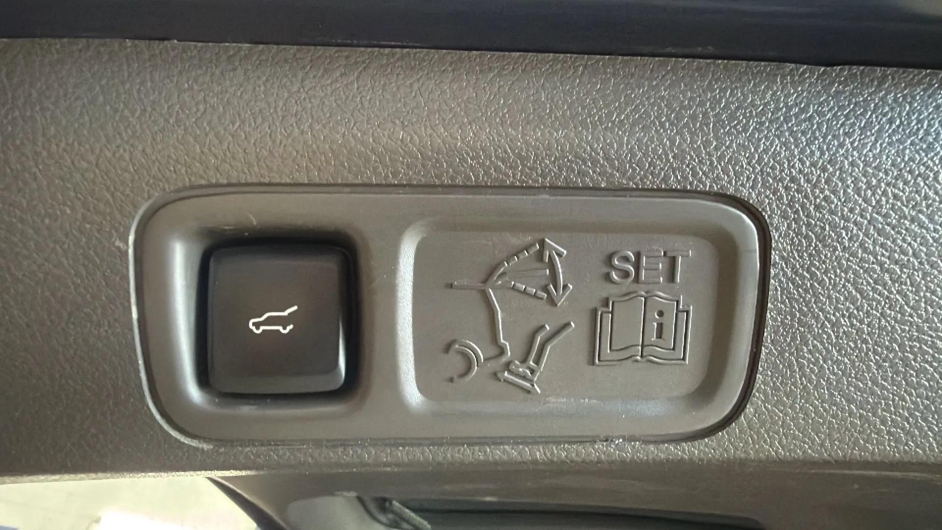 Used 2022 Lincoln Navigator 4WD image 12