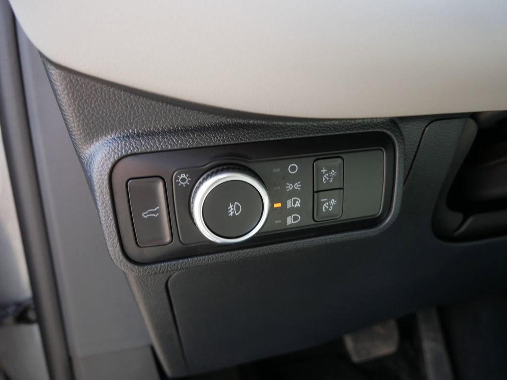 Used 2026 Ford Explorer Active w/ Active Comfort Package AWD/4WD image 16