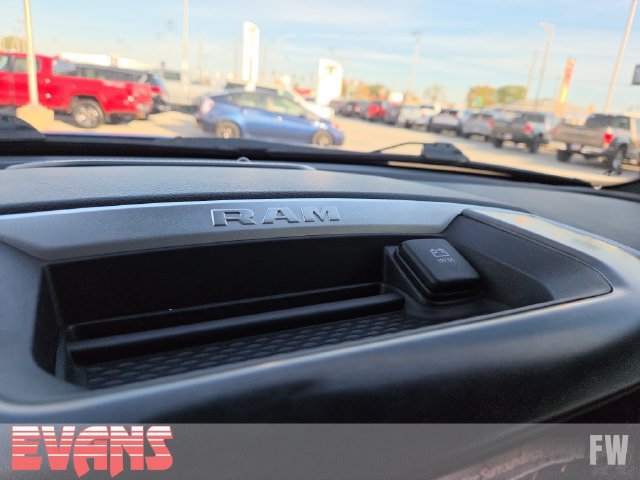Used 2023 RAM 1500 Big Horn AWD/4WD image 9