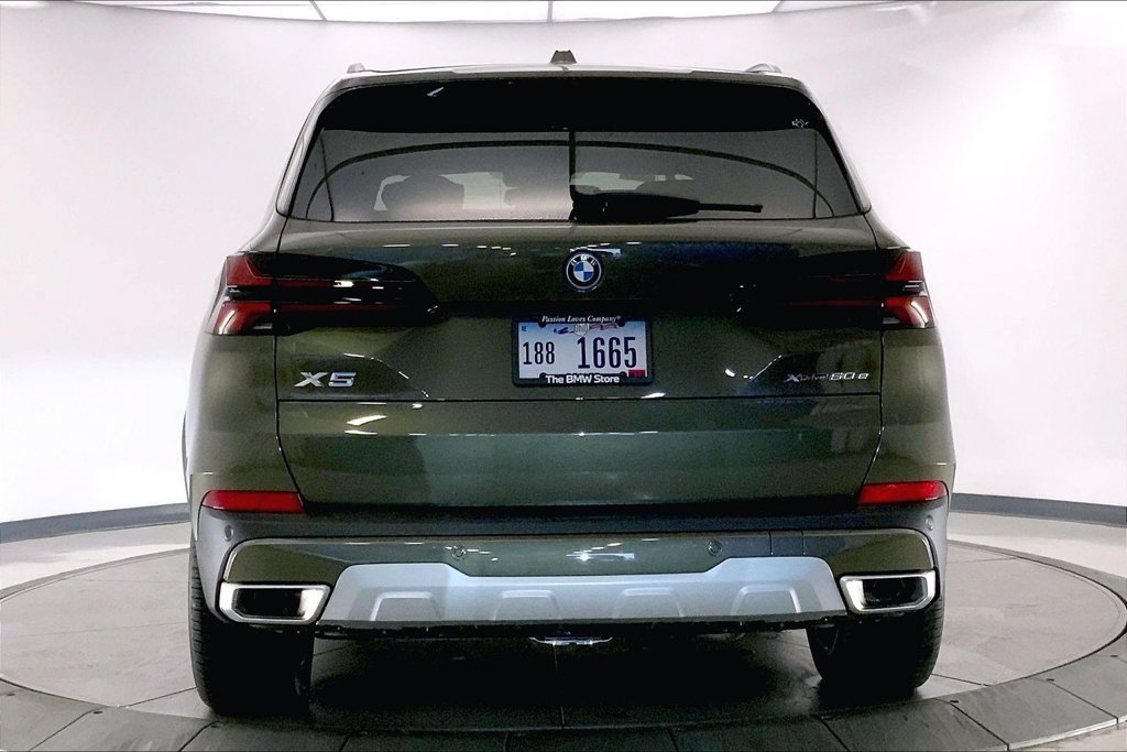 New 2026 BMW X5 xDrive50e w/ Climate Comfort Package AWD/4WD image 3